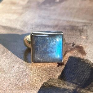 925 Sterling silver labradorite Ring size US 7.5 or 8